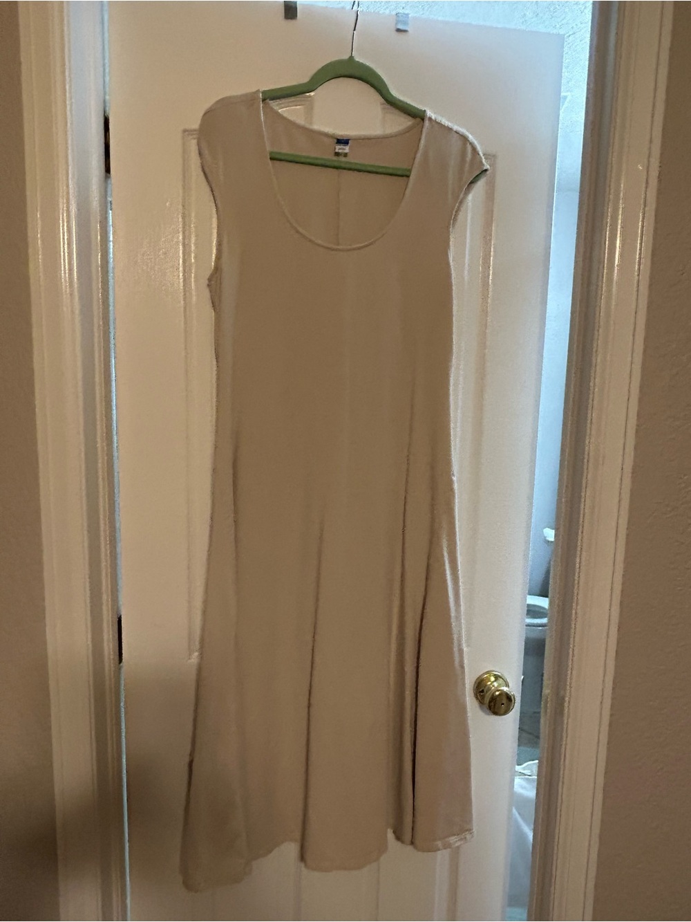 Old Navy Sleeveless Scoop Neck A-Line Maxi Dress in Beige Large